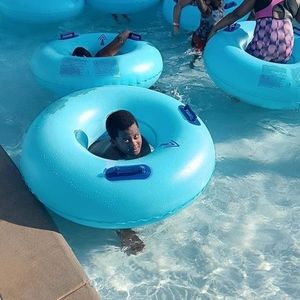 Meet your Posher, Ernose